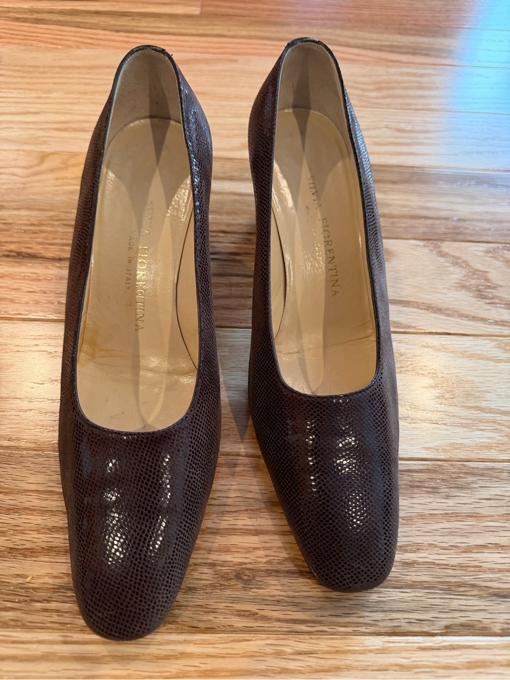Silvia Fiorentina Brown Lizard-Embossed Leather Pumps #shoes #Italian #leather
